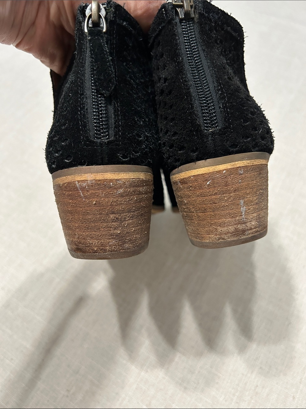 Susina Boots Women’s 9 Blakely Black Suede Perforated Block Heel Ankle Booties - Picture 7 of 12